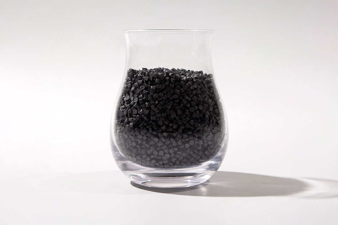 PEEK是工程塑料界的"滅霸手套"